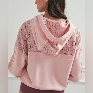 DAILY PRACTICE BY ANTHROPOLOGIE ROBYN CROCHET HOODIE